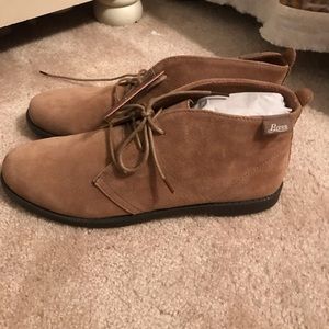 Bass shoes size 9.5 women’s